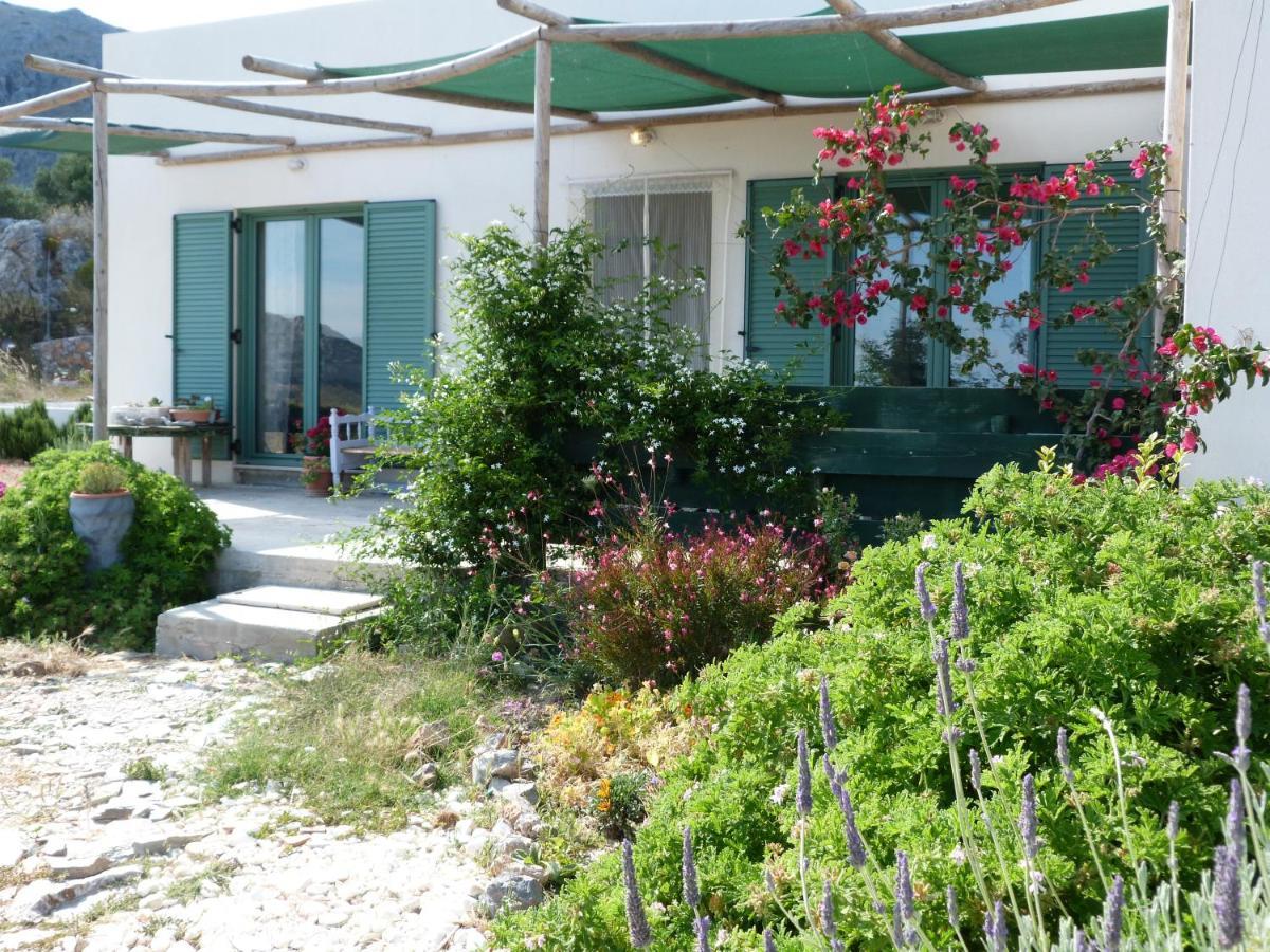 Rocky Mountain Way Villa Sellia  Bagian luar foto