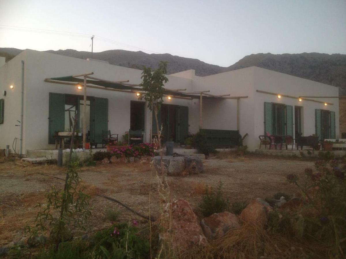 Rocky Mountain Way Villa Sellia  Bagian luar foto
