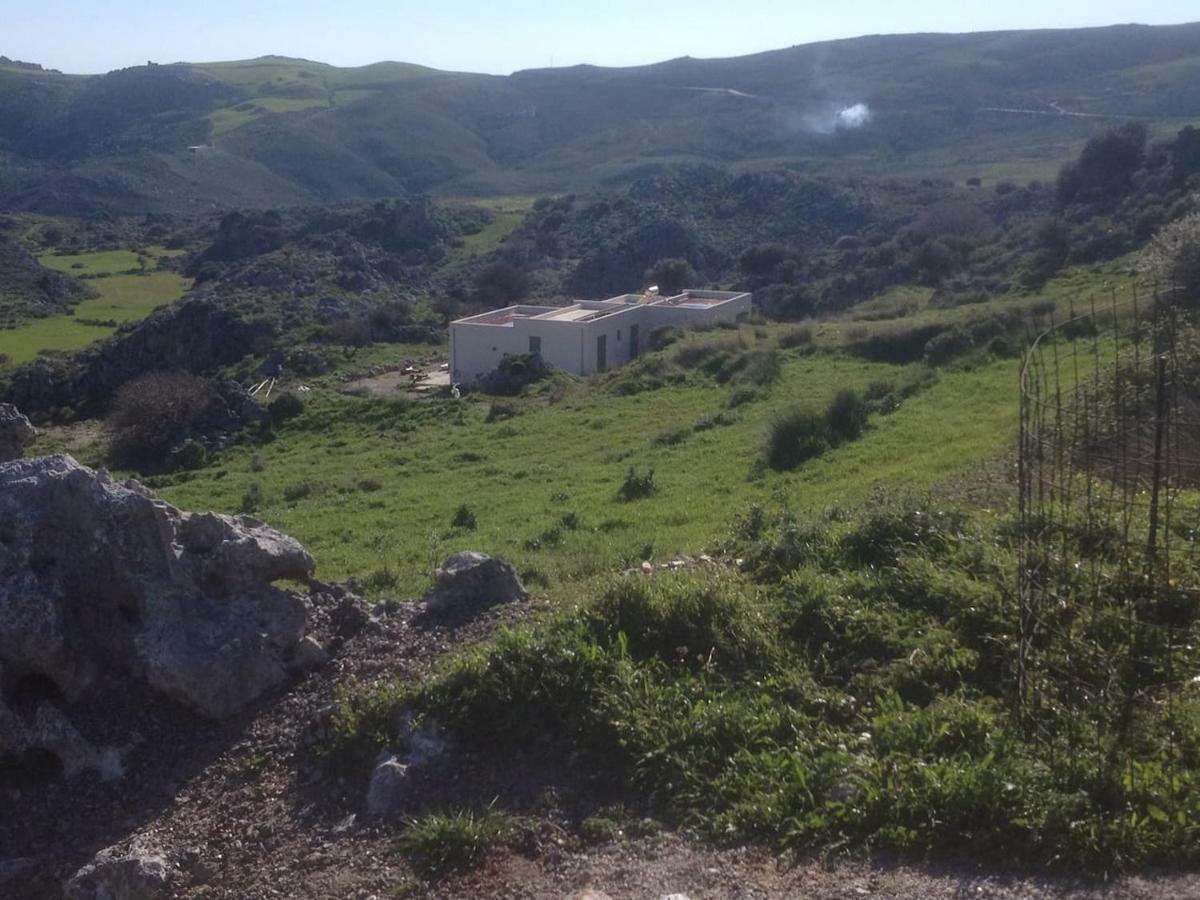Rocky Mountain Way Villa Sellia  Bagian luar foto
