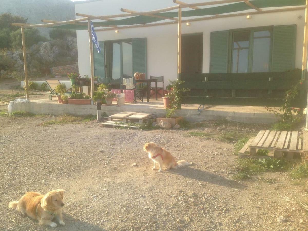 Rocky Mountain Way Villa Sellia  Bagian luar foto